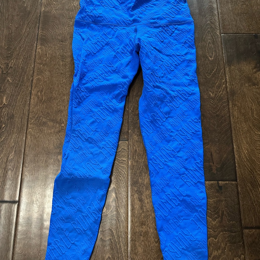 EUC Rumble Boxing x Emily HSU Rumble Jacquard Logo Leggings Blue Size M